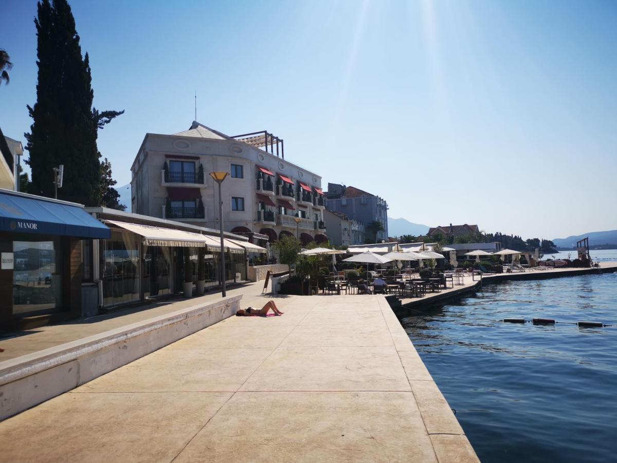 Seafront Apartments Tivat Bagian luar foto