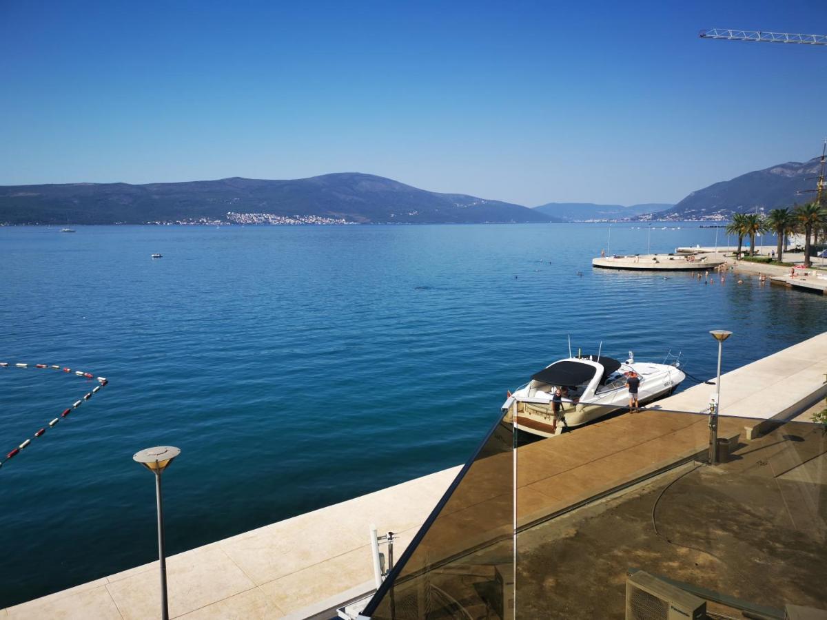 Seafront Apartments Tivat Bagian luar foto